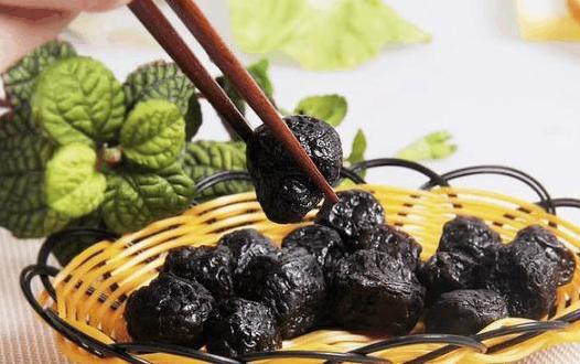 想要常保年轻抗衰老 平时多吃“三黑”