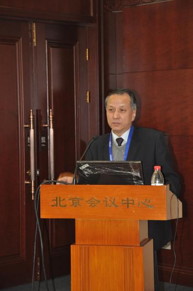 全国政协委员、中华预防医学会肛肠病预防与控制专业委员会主任委员安阿玥致辞