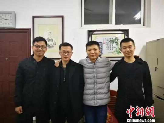 江西高校现学霸寝室：四人全部通过司考最高分442