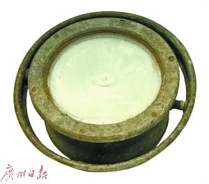 “南海Ⅰ号”的水罗盘。