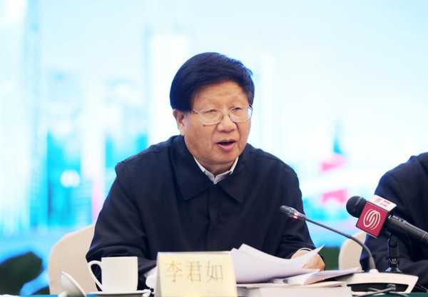 中央党校原副校长李君如在会上发言