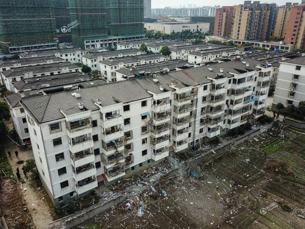 航拍宁波小区爆炸现场3