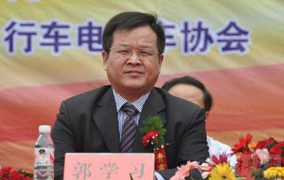 县长涉嫌受贿近300万