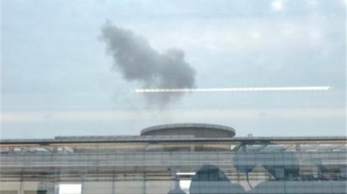 上海长宁临空园区附近出现巨响浓烟 有人员受伤