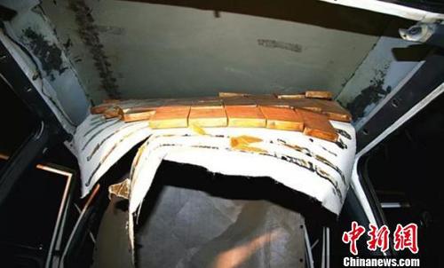 图为缴获的毒品。大理州公安局