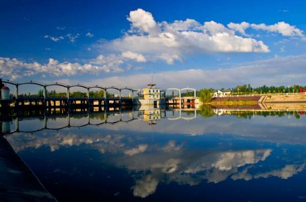 1402904392022_1402904392022_r 1402904392022_1402904392022_r