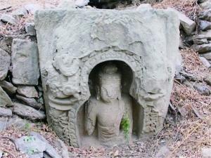 万佛堂被盗佛像图片?！坏廖奈锲教? style=