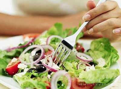 对于想要吃素却一直没有付诸实际行动的同学来说，参加社团活动可以帮助他们实现梦想