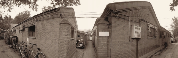 11 王国维在清华期间的居所 现清华大学西院 42、43 号 谈晟广摄