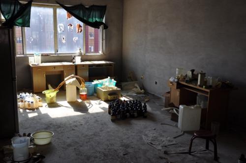 　　林松的“制毒工厂”(警方供图)