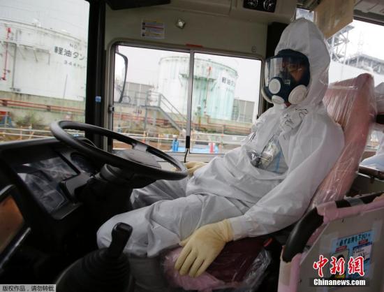 图为记者12日在东电福鸟第一核电站拍摄的现场情况。