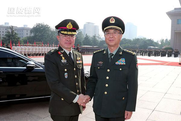 和房峰辉张阳一样的人 还有6个