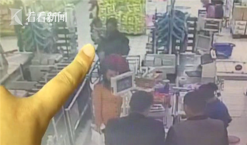 祖孙三代跨省疯狂盗窃超市奶粉 全靠孩子打掩护