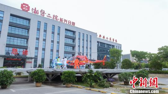 长兴县花大力气引进上级优质医疗资源 刘庆臻 摄