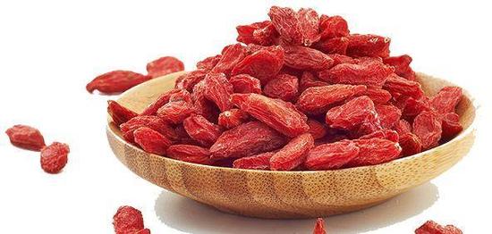 开水泡柠檬 橄榄油炒菜？这样吃就错了