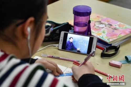 点击进入下一页