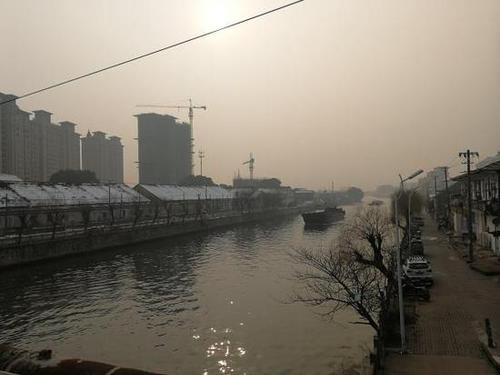 江苏老太为腌咸菜拿走融雪盐:不是我一个人 没人管