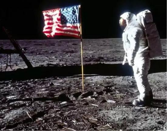 美国一私企完成太空壮举 告诉我们中美差距有多大