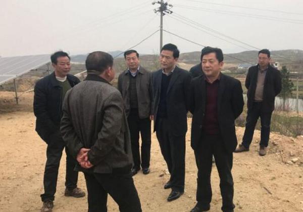 湖北两官员受处分