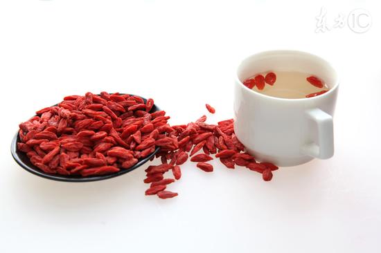 坚持每晚都吃5颗枸杞会怎么样？