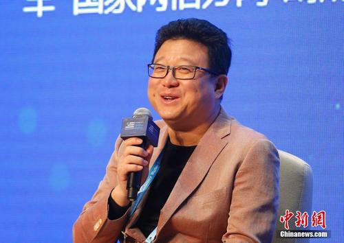 丁磊：推动个税逐步转向综合计征降低综合税率