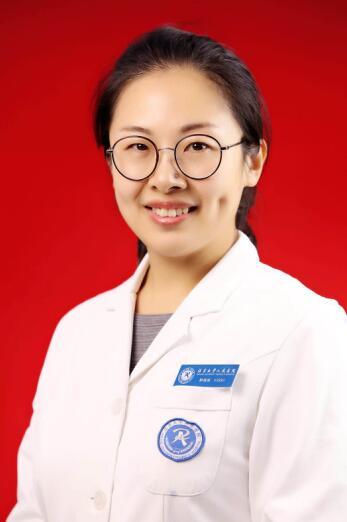 “突聋”偏爱青壮年 熬夜精神压力大或是诱因