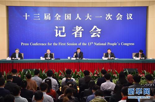 3月6日，十三届全国人大一次会议新闻中心举行记者会，邀请国家发展和改革委员会主任何立峰、副主任张勇、副主任宁吉喆就“创新和完善宏观调控，推动高质量发展”相关问题回答中外记者提问。