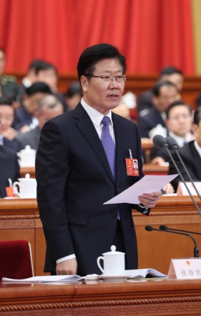 （2）十三届全国人大一次会议举行第二次全体会议