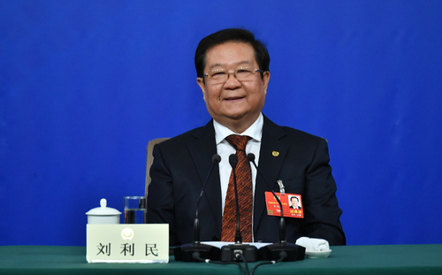 全国政协委员、教育部原副部长、总督学、中国教育国际交流协会会长刘利民。人民网记者 于凯 摄