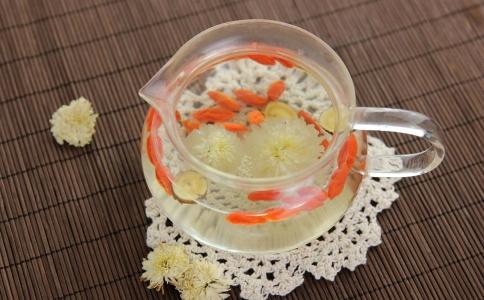 春季减肥喝什么茶 最适合春季减肥的茶饮有哪些 春季喝茶减肥注意事项