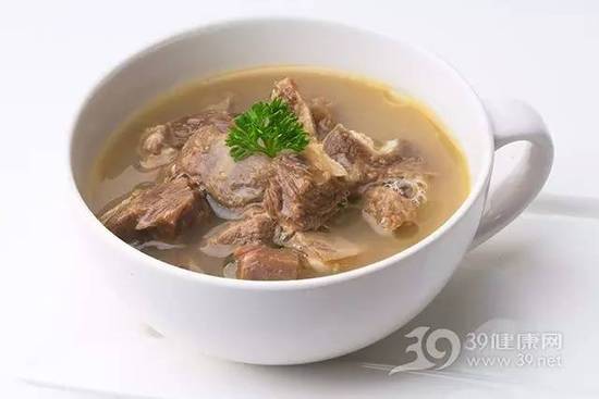 煲汤时间越长越好？盘点4大煲汤误区