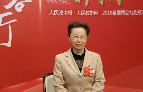 全国政协委员、河南省人民医院老年医学科主任黄改荣