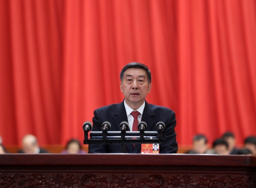 （4）十三届全国人大一次会议举行第四次全体会议