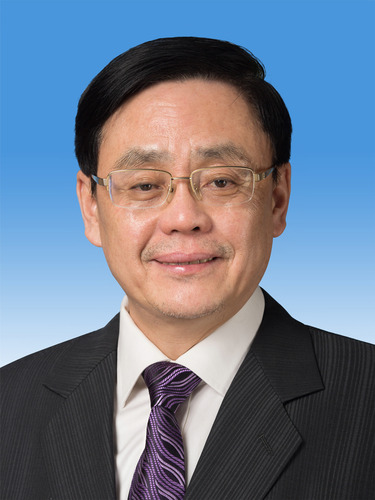 中国人民政治协商会议第十三届全国委员会副主席何维新华社发