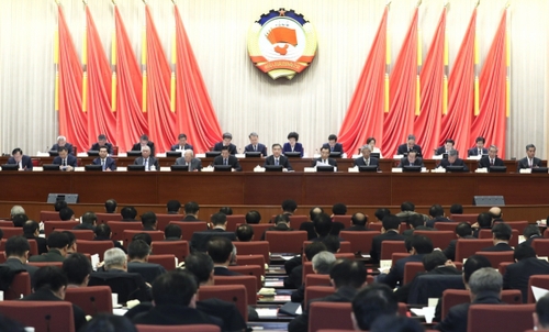 （1）全国政协十三届常委会第一次会议闭幕 汪洋主持并讲话