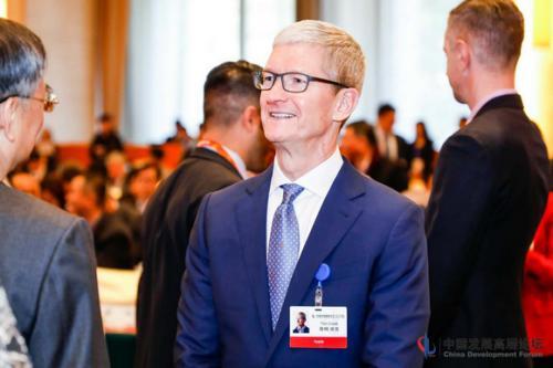 图为苹果公司CEO蒂姆·库克。中国高层发展论坛主办方供图