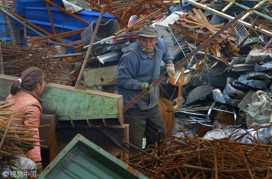 中国禁止进口洋垃圾 美国恐慌：放废金属一马