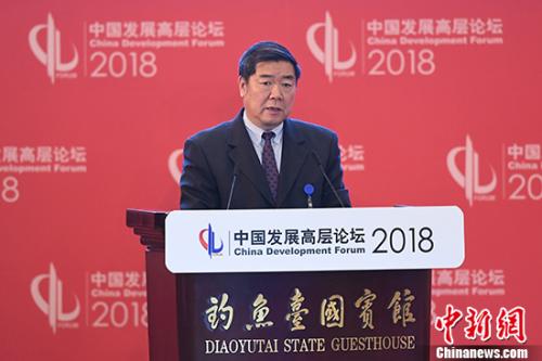 3月25日，全国政协副主席、国家发展和改革委员会主任何立峰在北京举行的中国发展高层论坛上发言。 <a target='_blank' href='http://www.chinanews.com/'>中新社</a>记者 崔楠 摄