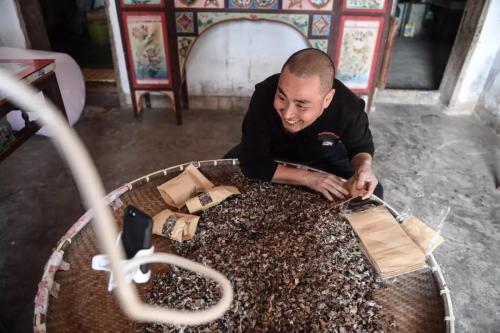 点击进入下一页