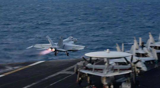美国航母又来南海：我们看到中国船舰在我们四周
