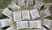 多地发生小孩玩食品干燥剂致伤事件 入眼可致失明