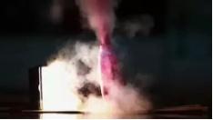 多地发生小孩玩食品干燥剂致伤事件 入眼可致失明