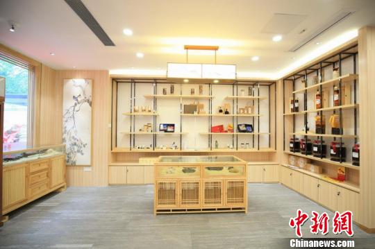 “医珍堂”布置雅致?！〕叹拔?摄