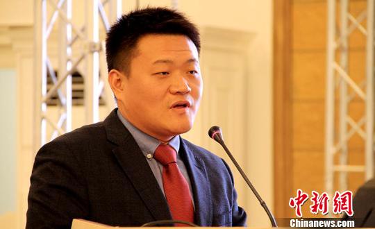 5月17日，欧亚医学会秘书长葛剑在会上发言?！≈有?摄