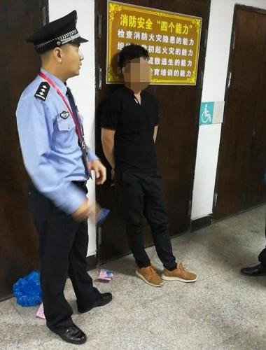 点击进入下一页