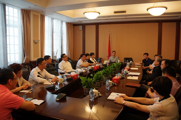 在基督教全国两会座谈