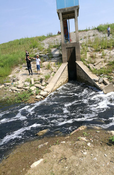 污水排放口 污水排放口