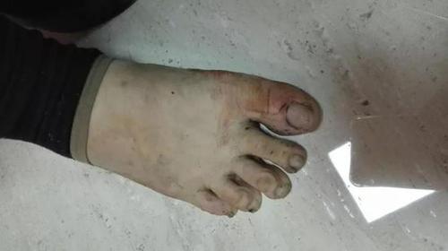 萧山一夜宵摊有人模仿抖音“菜换肉”，结果引发十几个人群殴惊动警察……