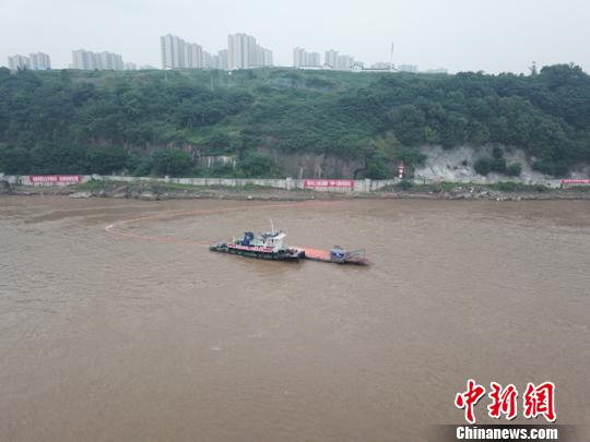 2018年长江泸州水域船舶溢油联合应急演习成功举行