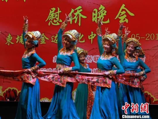 图为演出现场。《柬中时报》提供